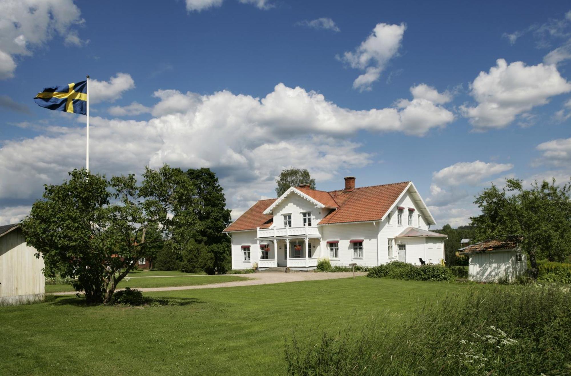 Sahlstroemsgarden Guest House Torsby Exterior photo